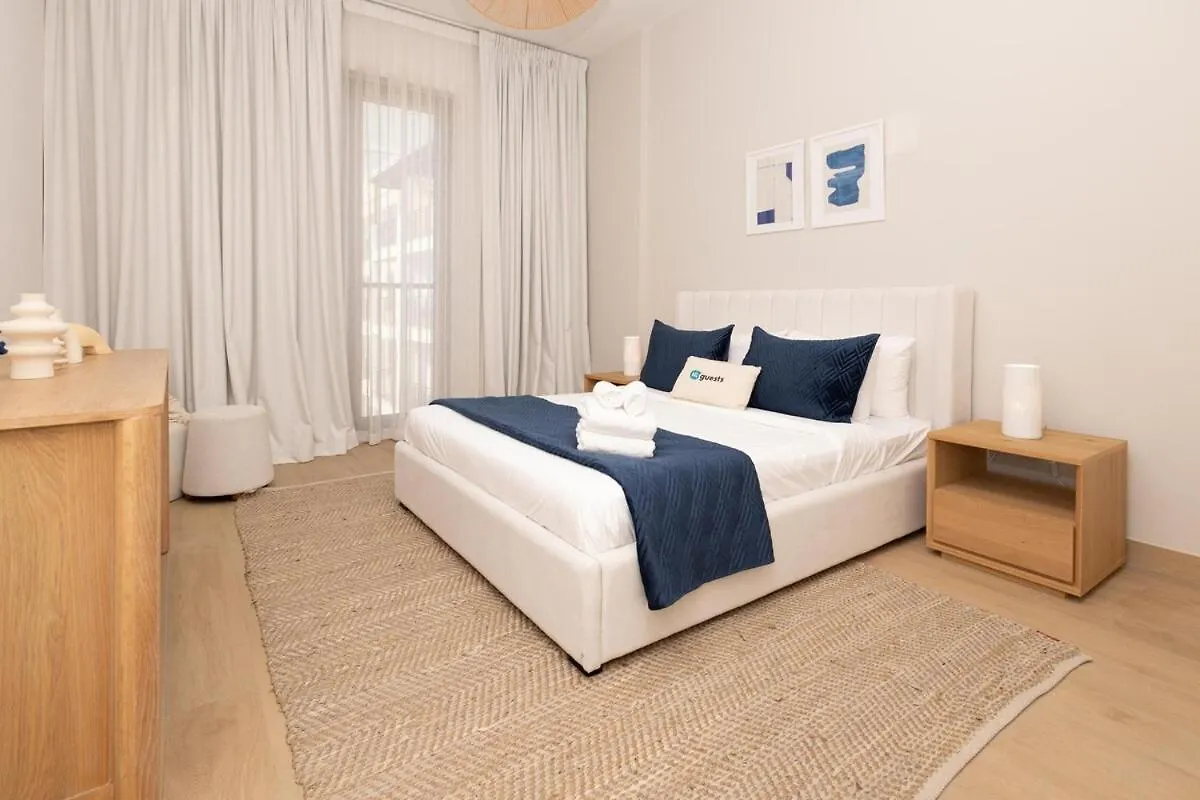 Higuests Experience Coastal Elegance At La Rive 2 In La Mer Dubai